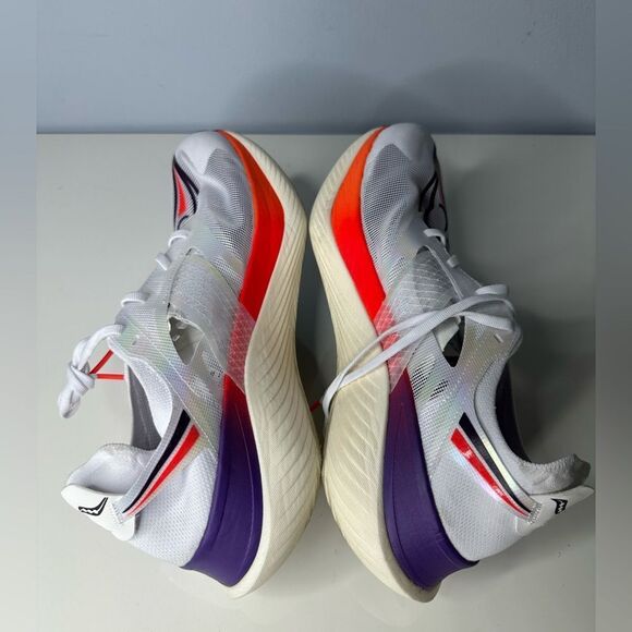 Saucony men’s Endorphin Elite Running Shoes Carbon Plates Size 11.5 - Picture 9 of 9